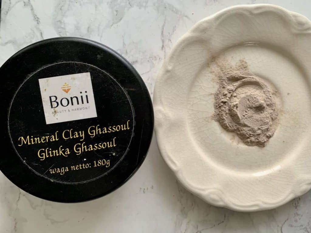 Ghassoul clay, cinnamon and keratin | DIY scalp scrub