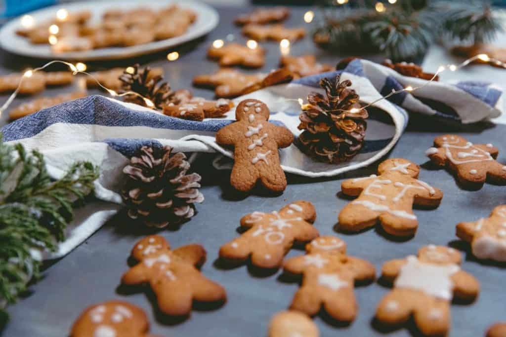 Vegan gingerbread for Christmas (also gluten-free)