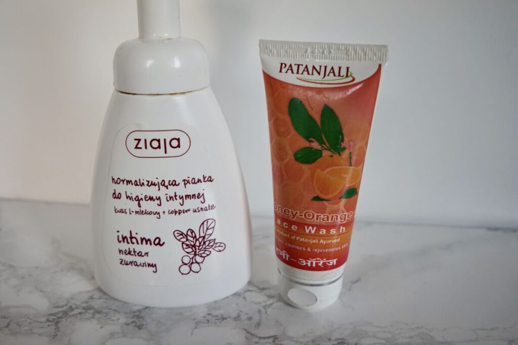 Ziaja, intimate hygiene foam as a shampoo and face gel